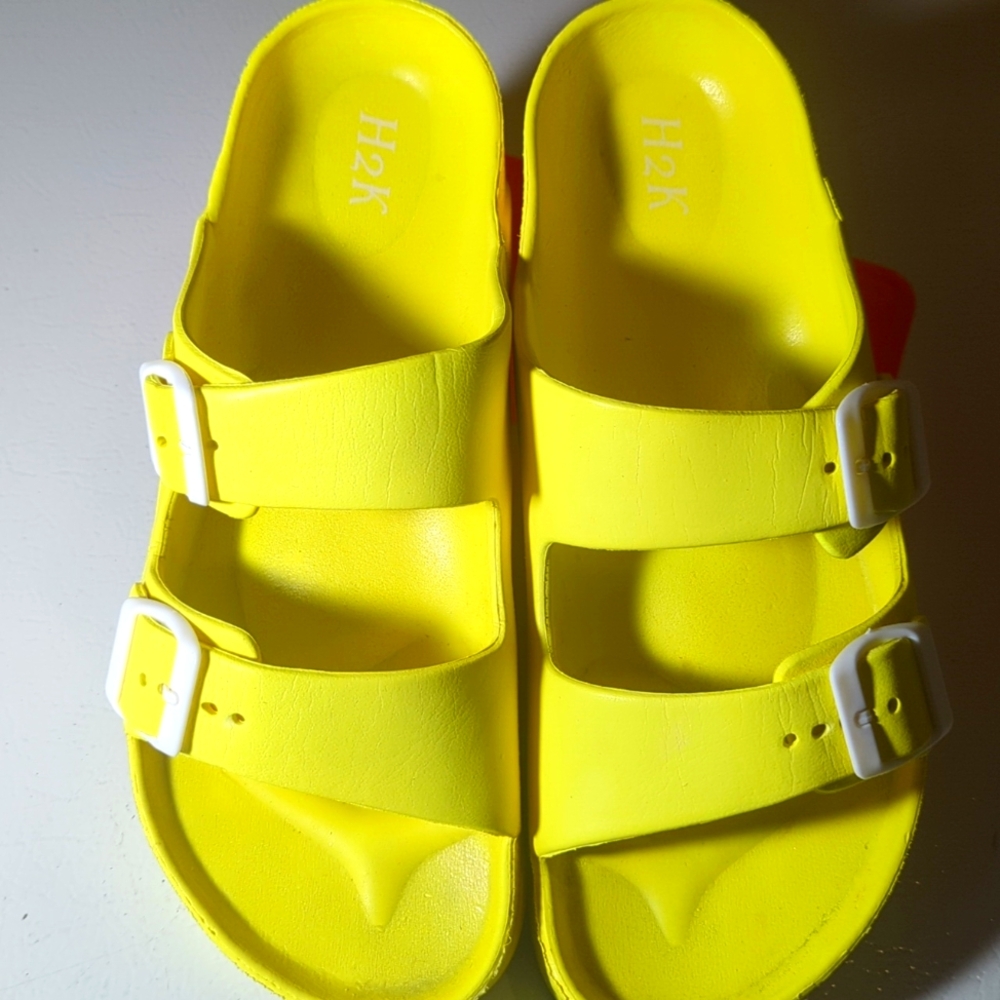 H2K yellow size 11